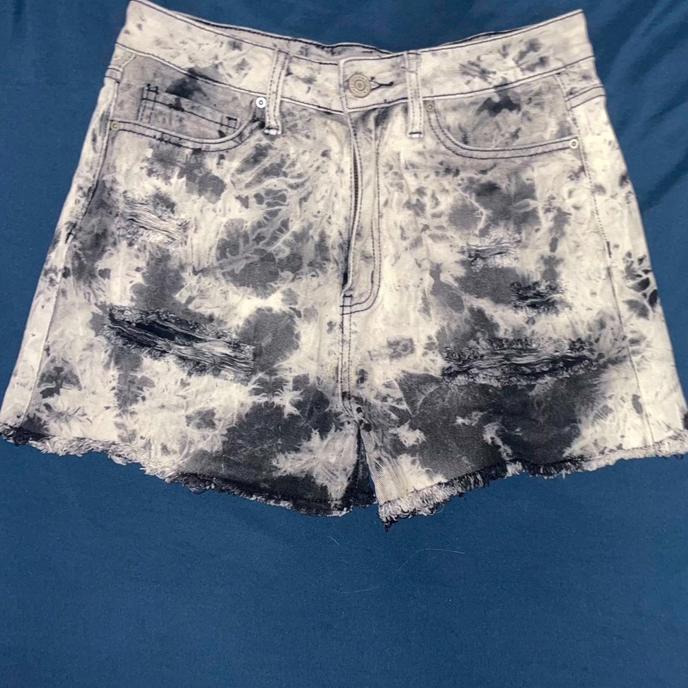 YMW bleached style shorts